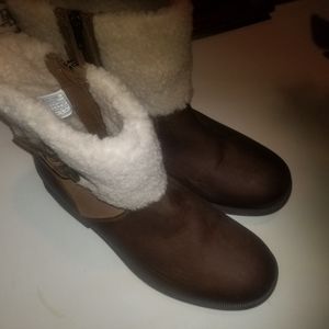 Suede brown ugg(barley used)